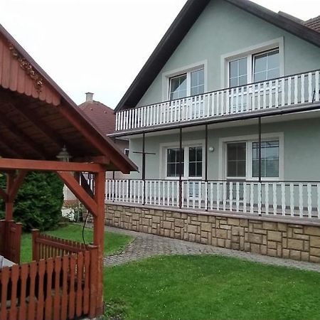 Liptovský Mikuláš Apartman Stano מראה חיצוני תמונה