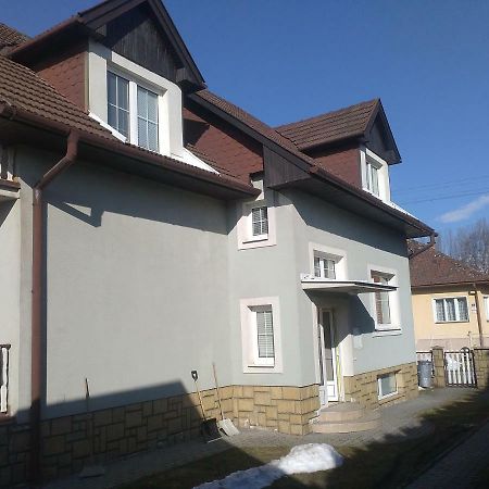 Liptovský Mikuláš Apartman Stano מראה חיצוני תמונה